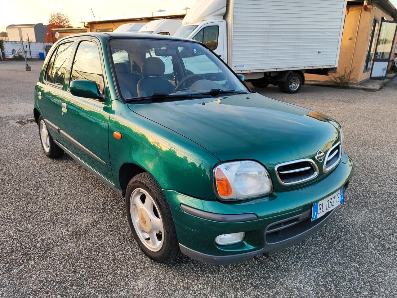 Nissan Micra 1.4i 16V cat 5 porte Luxury