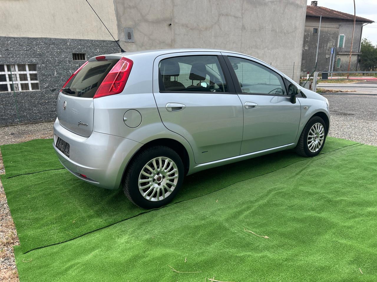 FIAT GRANDE PUNTO 1.4 BENZINA 120.000KM OTTIMO STATO