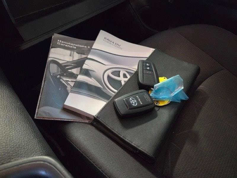 Toyota RAV4 5ª serie 2.5 HV (218CV) E-CVT 2WD Dynamic