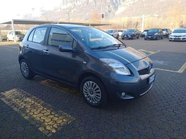 Toyota Yaris Yaris II 2005 5p 1.3 dual Sol my10