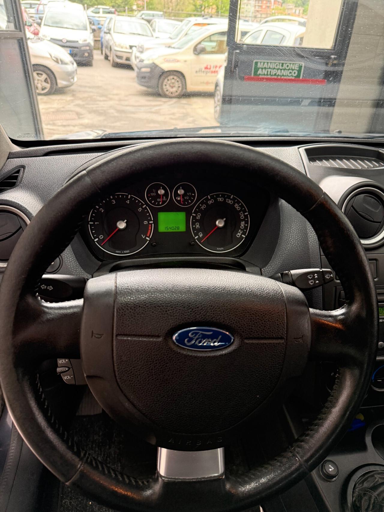 Ford Fiesta 1.2 16V 5p. Ghia
