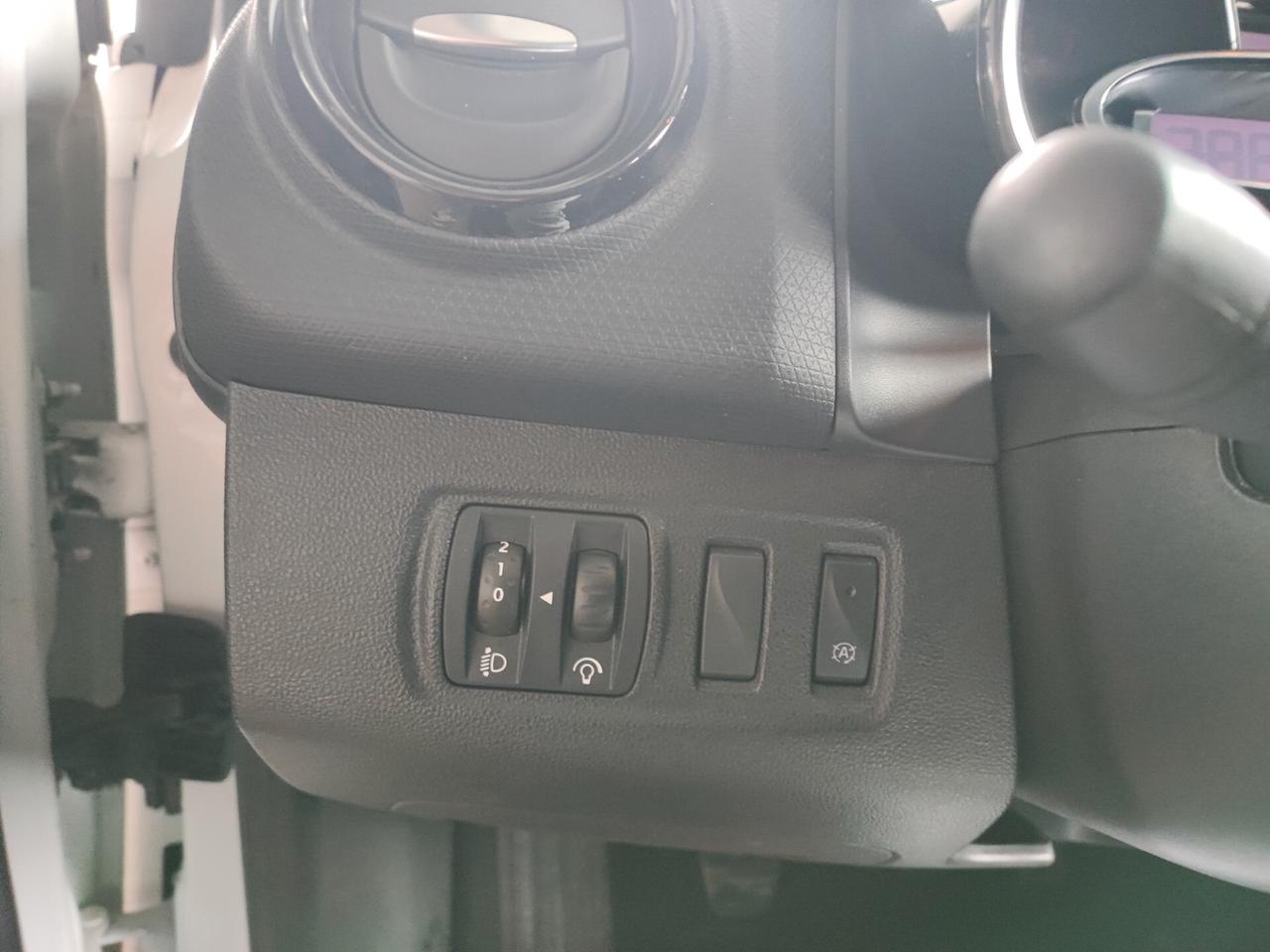 Renault Clio TCe 12V 75 CV 5 porte Moschino Intens