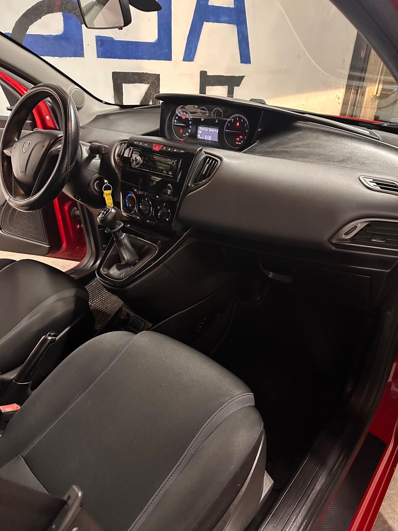 Lancia Ypsilon 1.2 69 CV 5 porte GPL 2016