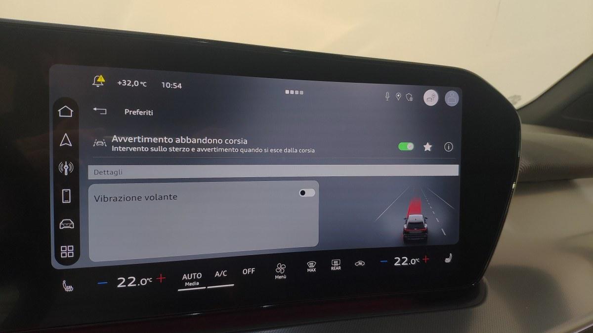 AUDI Q3 Tfsi 110 Kw Mhev S Tronic S Line Edition