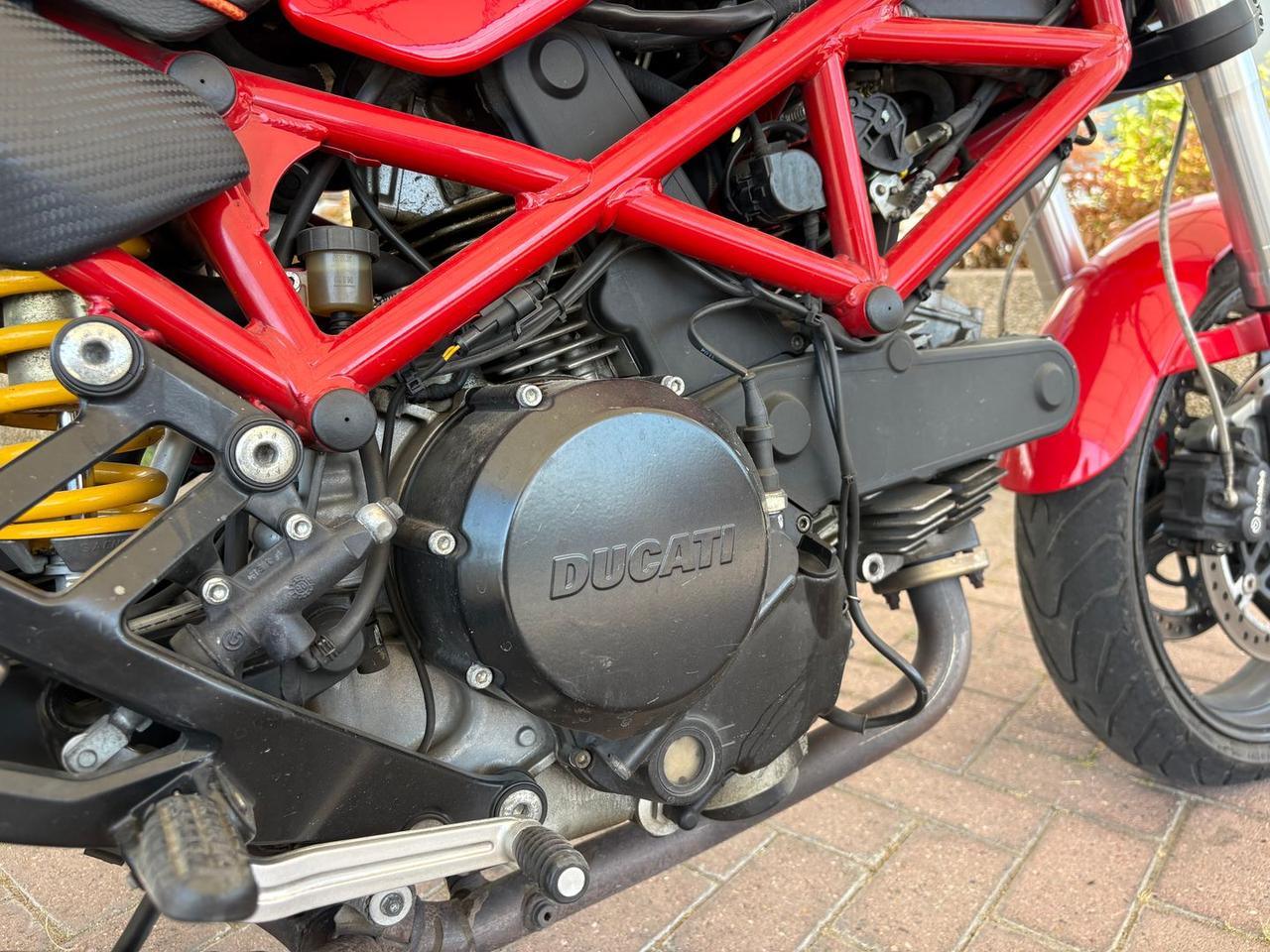 Ducati Monster 695 695 #23
