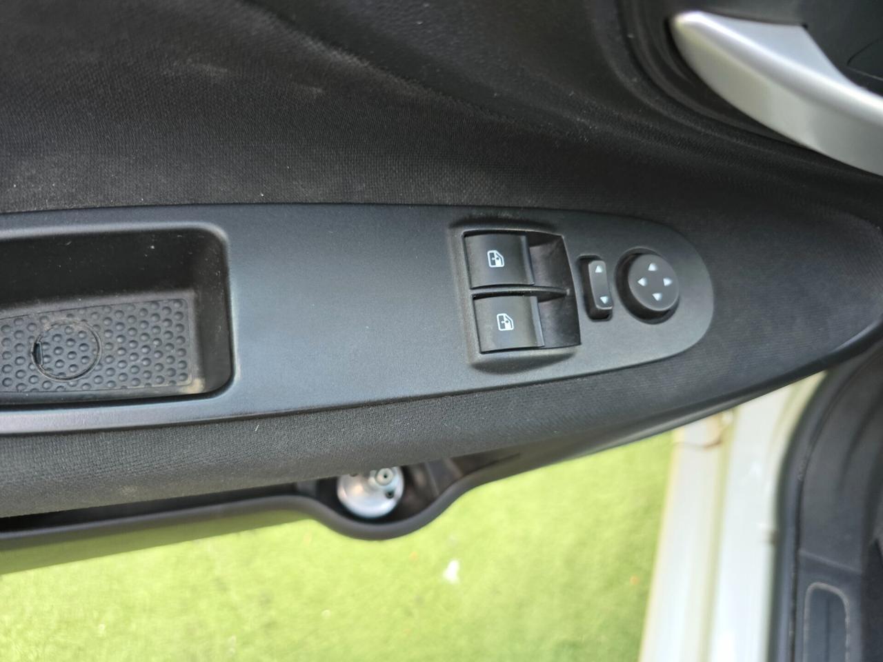Fiat Punto Evo 1.4BZ/GPL 77CV GPL FINO 2032 NEOP -2012