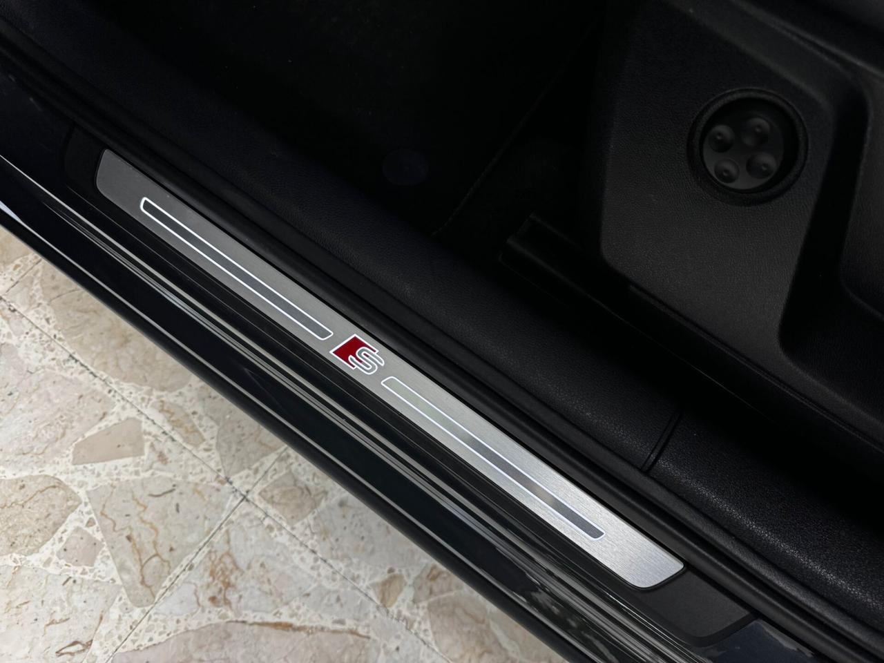 Audi Q2 35 TDI quattro S tronic line Edition