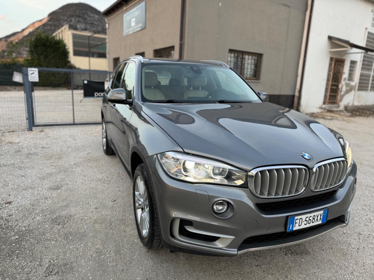 Bmw X5 xDrive30d 249CV Experience Navi Pelle Uniprop