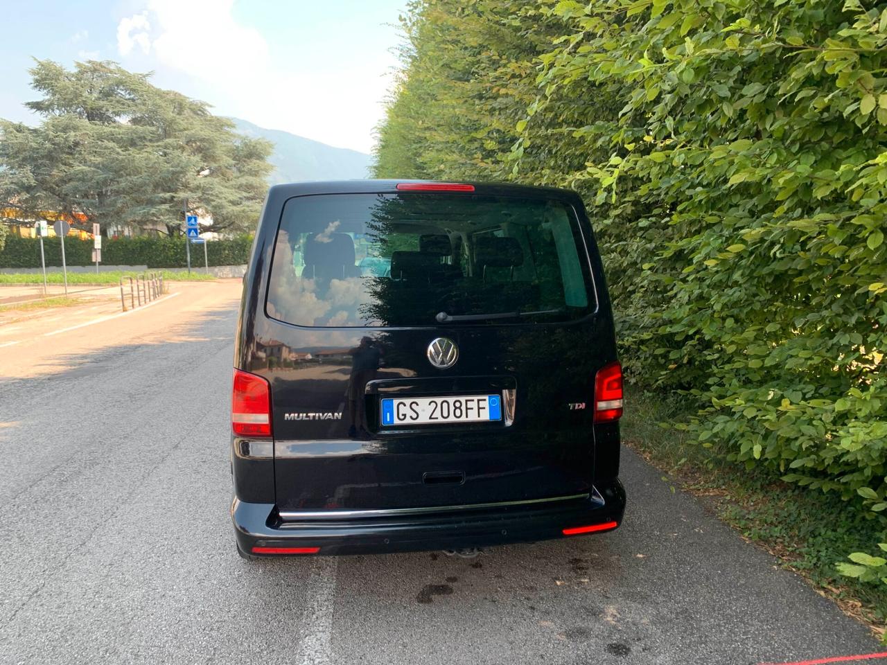 Volkswagen T5 MULTIVAN 2.0 TDI HIGHLINE