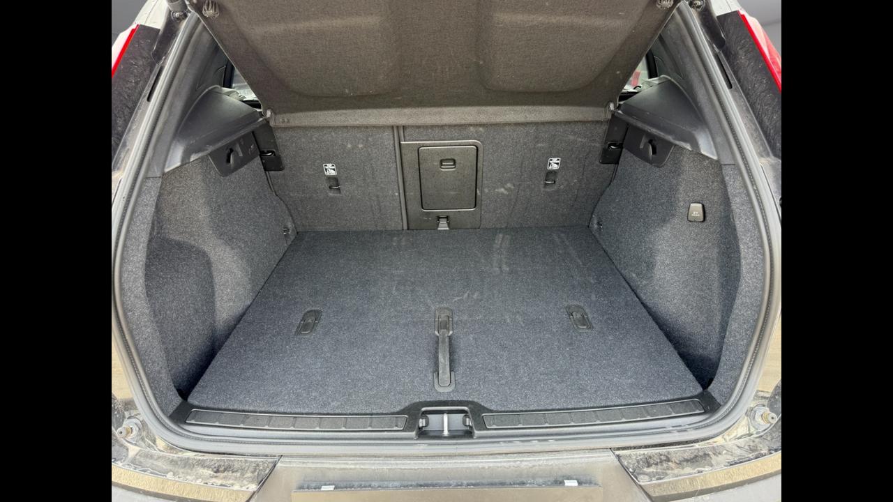 VOLVO XC40 2023 - XC40 2.0 b3 Core auto