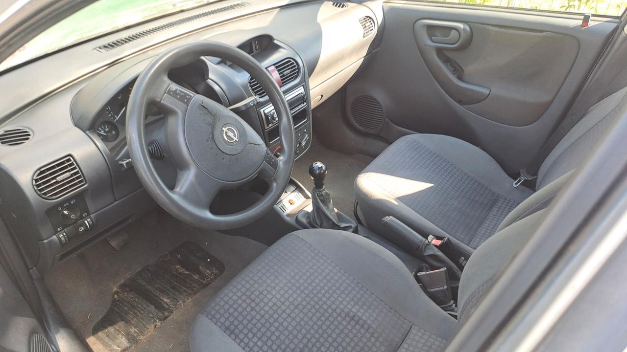 Opel Corsa 1.2i 16V cat 5 porte Club