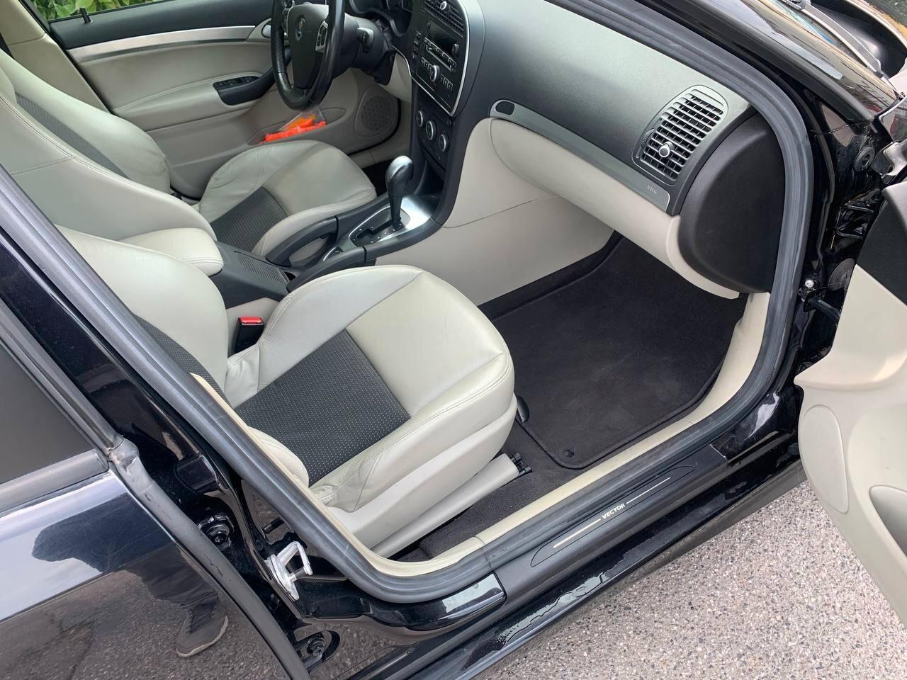 Saab 9-3 Sport Sedan 2.0 t Vector Automatica