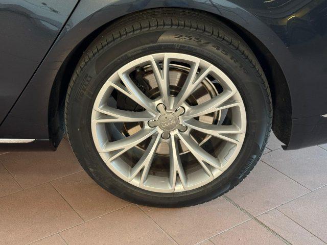 AUDI A8 3.0TDI 258CV quattro tiptronic TETTO/TELECAMERA