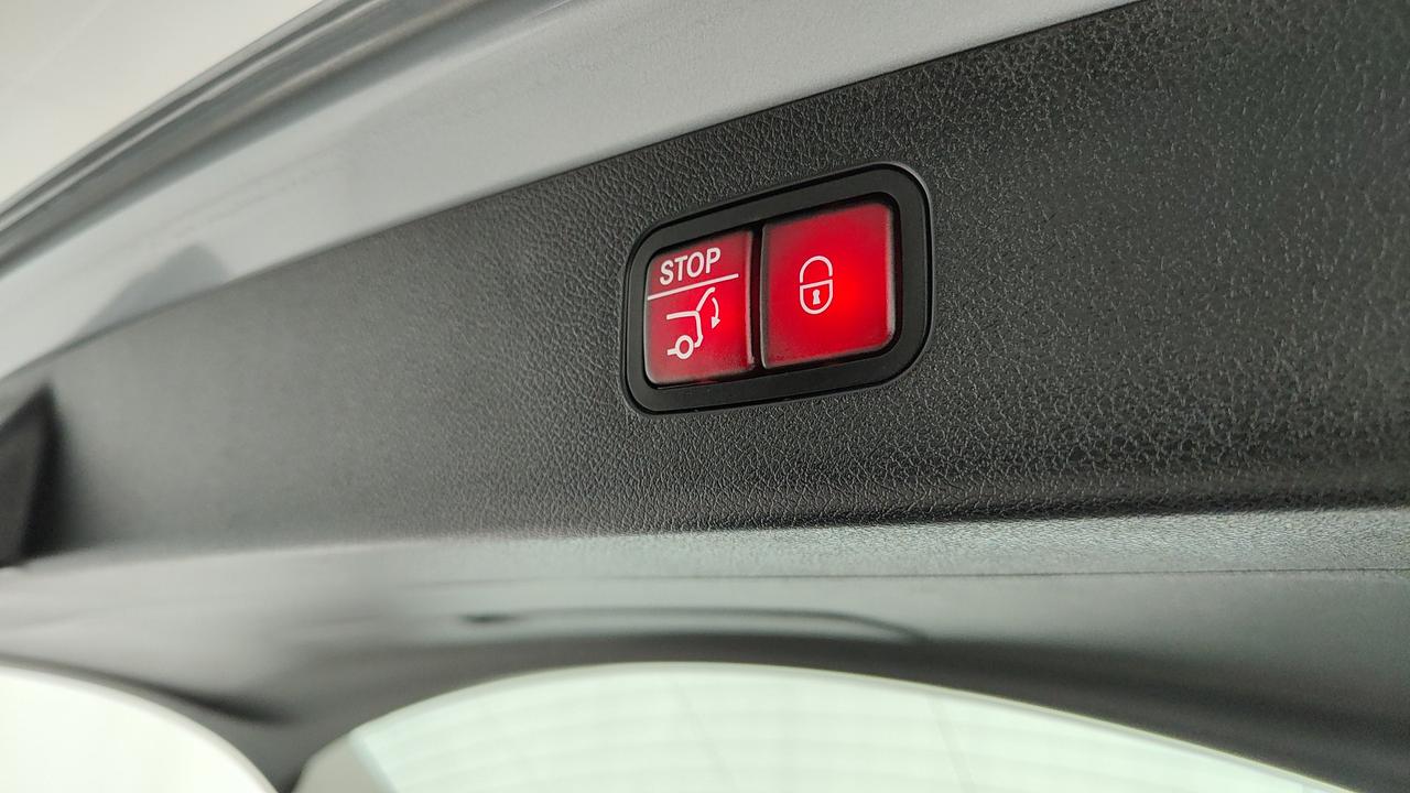 Mercedes-Benz E SW 220 d Advanced auto