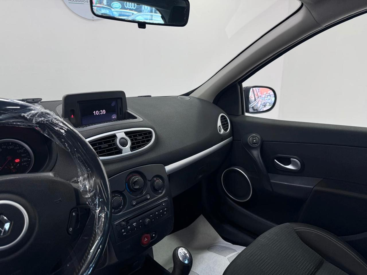 Renault Clio 1.2 16V 5 porte Dynamique