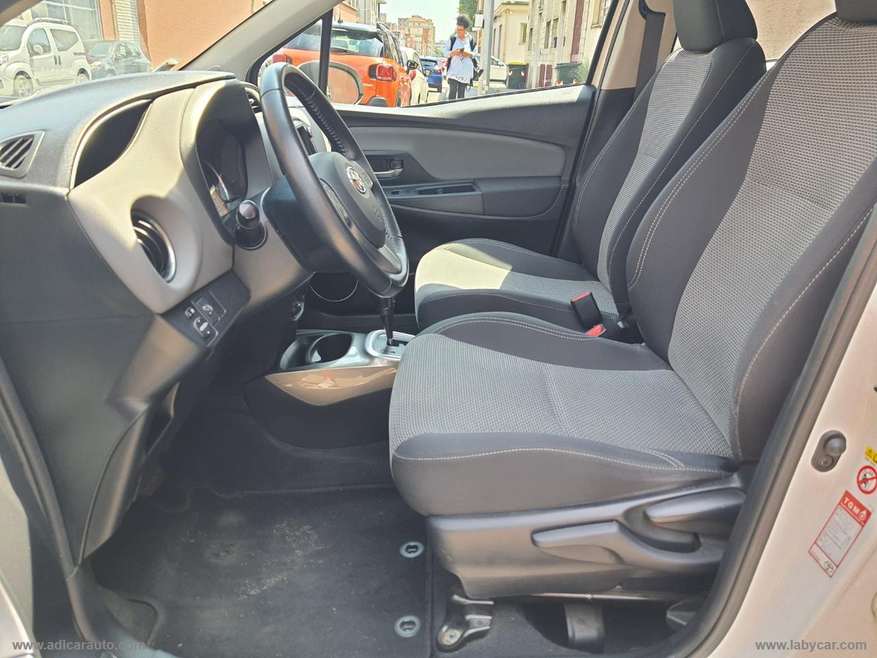 TOYOTA Yaris 1.5 Hybrid 5p.