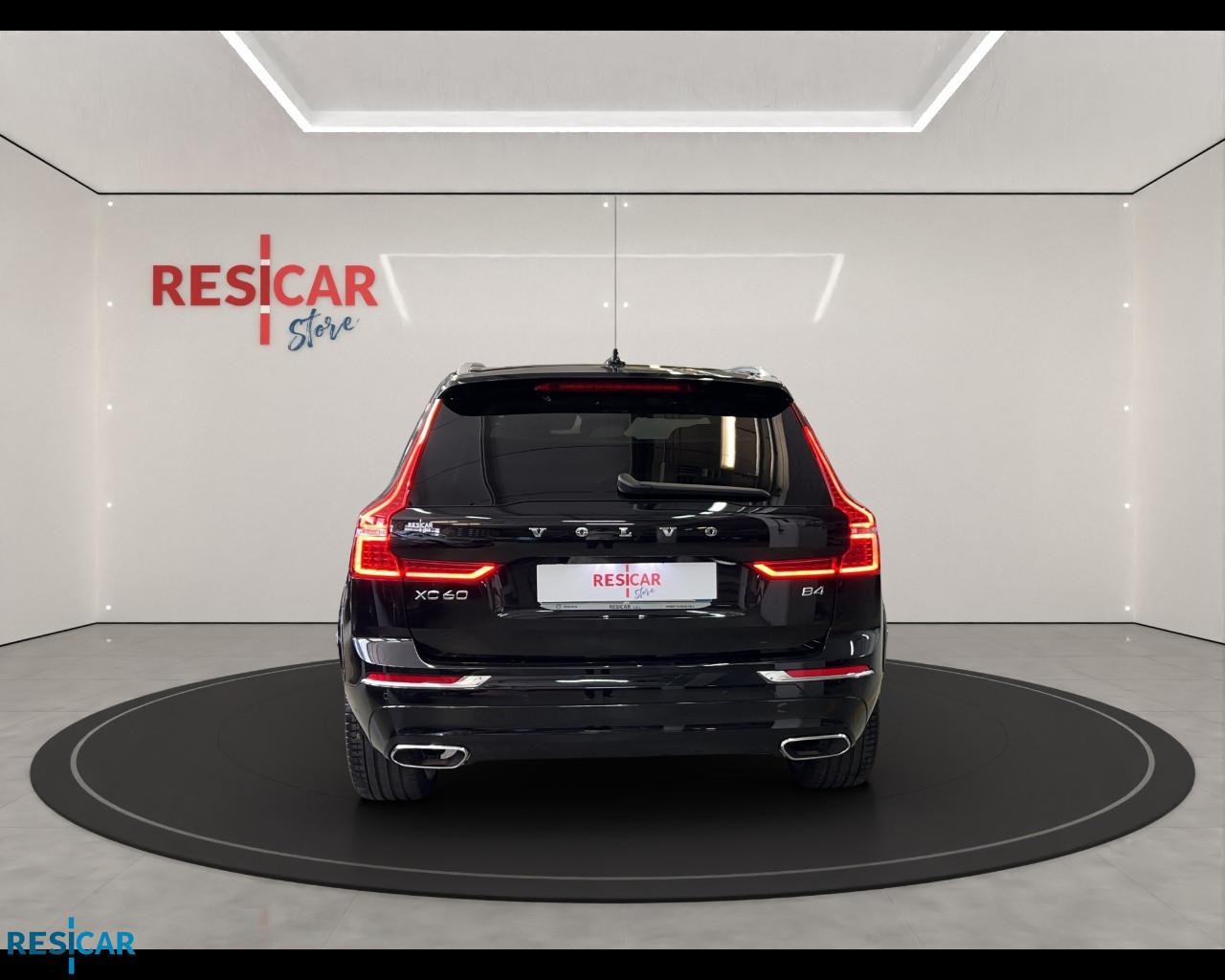 VOLVO XC60 2.0 b4 R-design auto