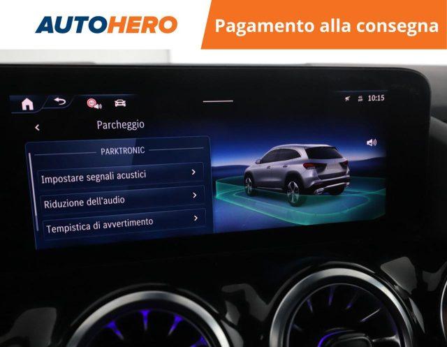 MERCEDES-BENZ GLA 180 Automatic AMG Line Premium