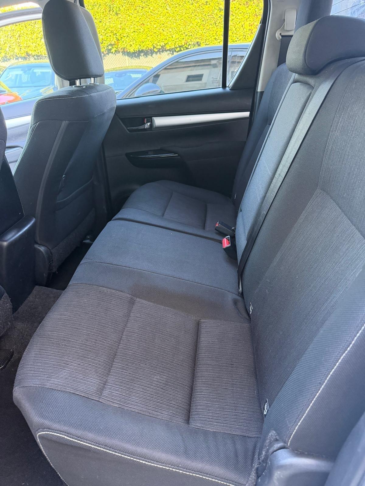 TOYOTA Hilux 2.4 D-4D 4WD 4 porte Double Cab Executive