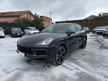 Porsche Cayenne Coupé 3.0 V6 E-Hybrid Platinum Edition