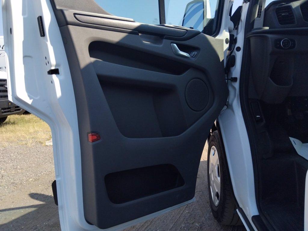 FORD transit custom 300 2.0 tdci 130cv Trend L1H1 E6 DUE TAGLIANDI INCLUSI del 2020