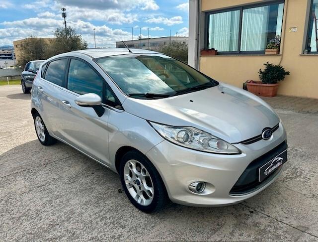 Ford Fiesta 1.4 TDCi 70CV 5 porte Titanium