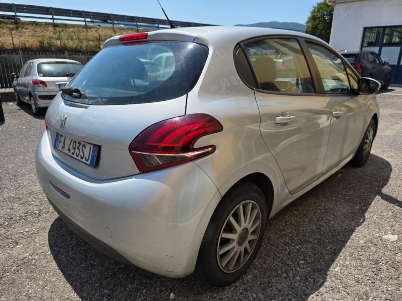 Peugeot 208 PureTech 82 5 porte Access