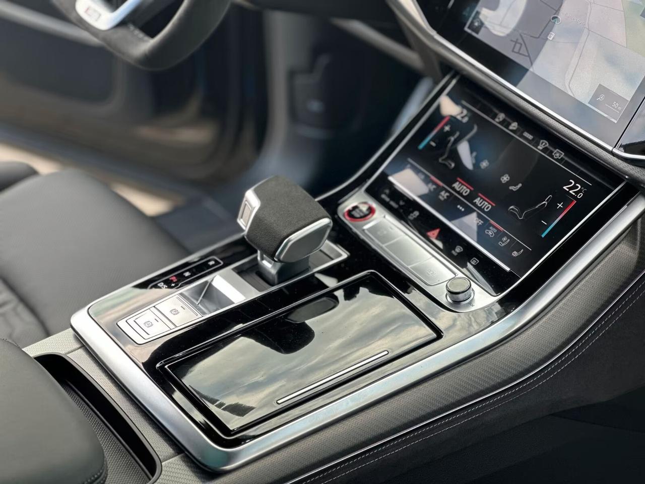 Audi Q8 RS TFSI V8 quattro tiptronic Performance 640 CV