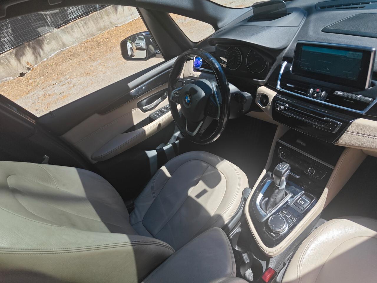 Bmw 2er Active Tourer 218d Luxury