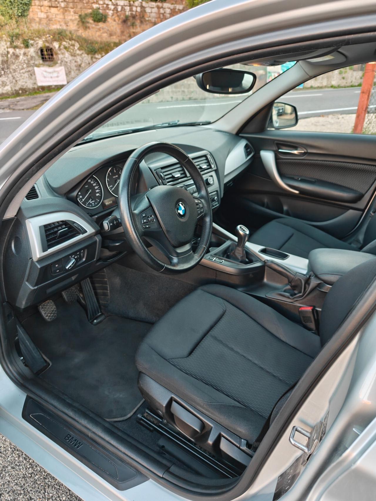 Bmw 116d 5p. Efficient Dynamics