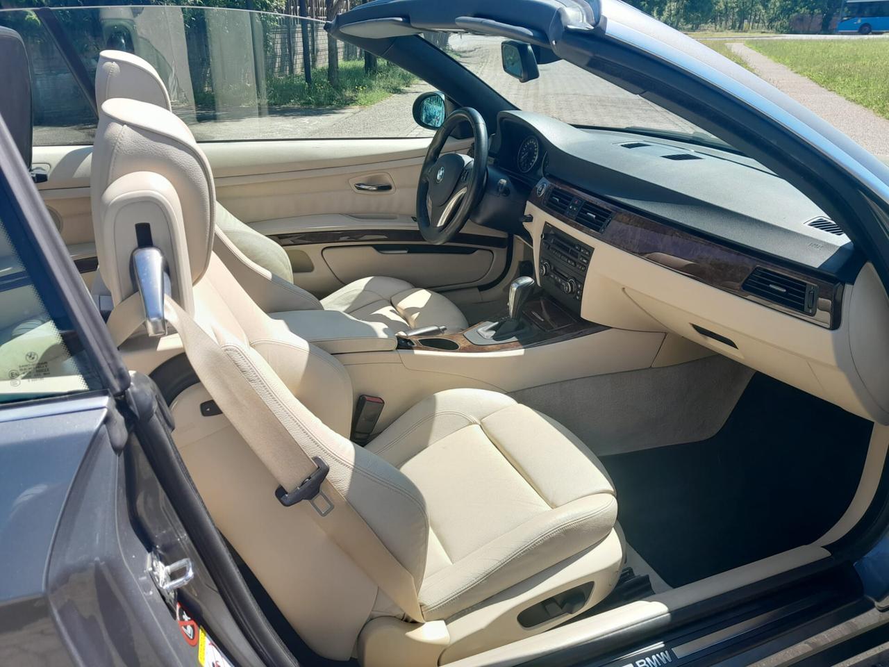 Bmw 325i - CABRIO - cat Futura