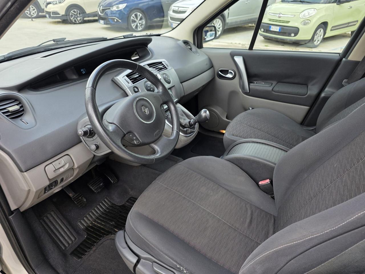 Renault Scenic Grand Scénic 1.9 dCi/130CV D