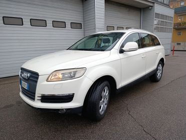 Audi Q7 4.2 V8 TDI quattro Tiptronic