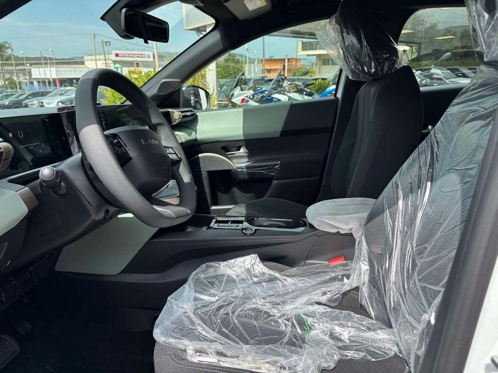 Lancia Ypsilon Hybrid e-DCT Km0 IVA ESPOSTA Tua a solo 225 Euro al mese