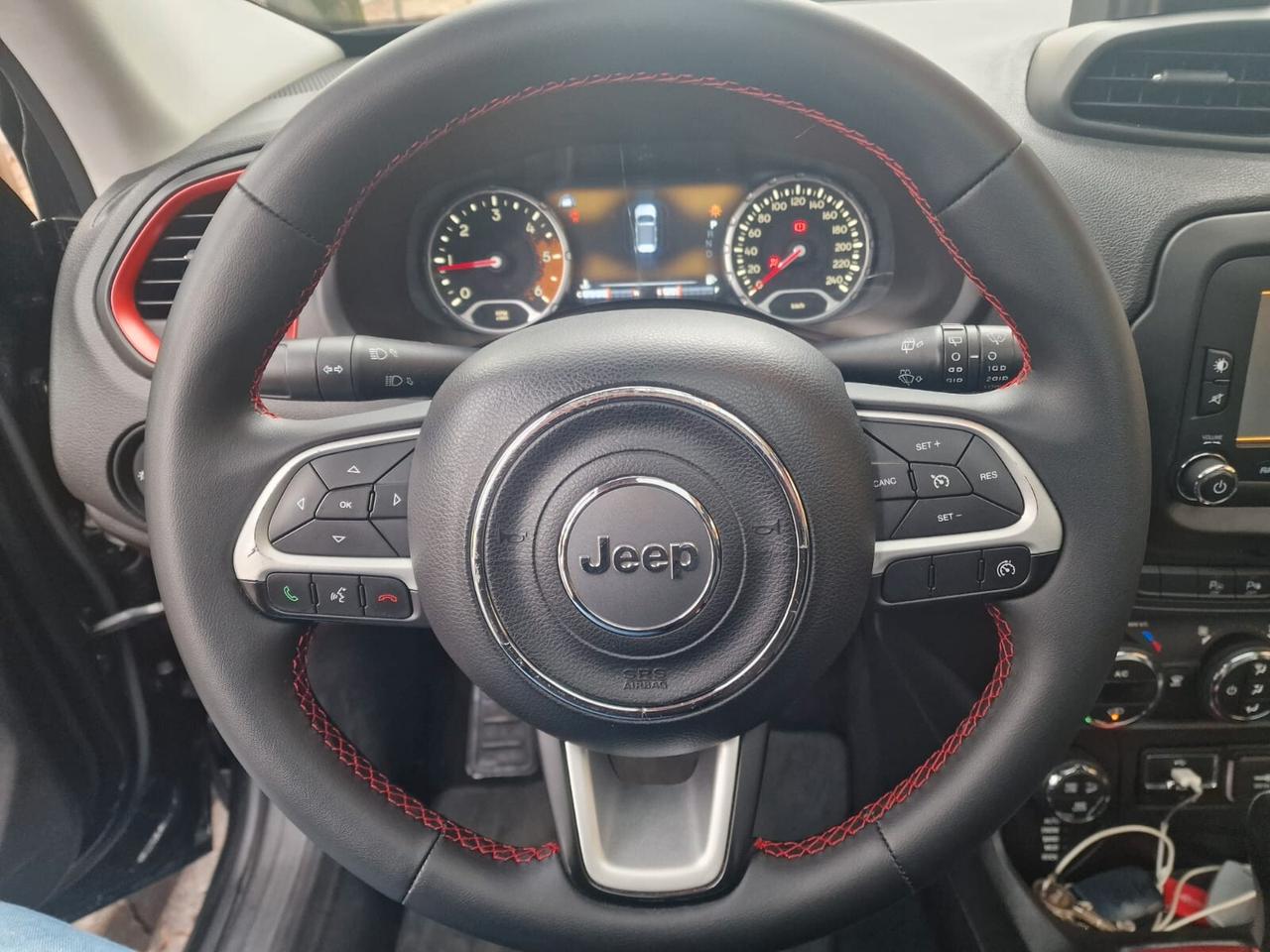 Jeep Renegade 170CV 4WD Trailhawk DISTRIBUZIONE NUOVA