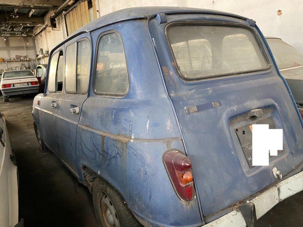 RENAULT R 4 RENAULT 4