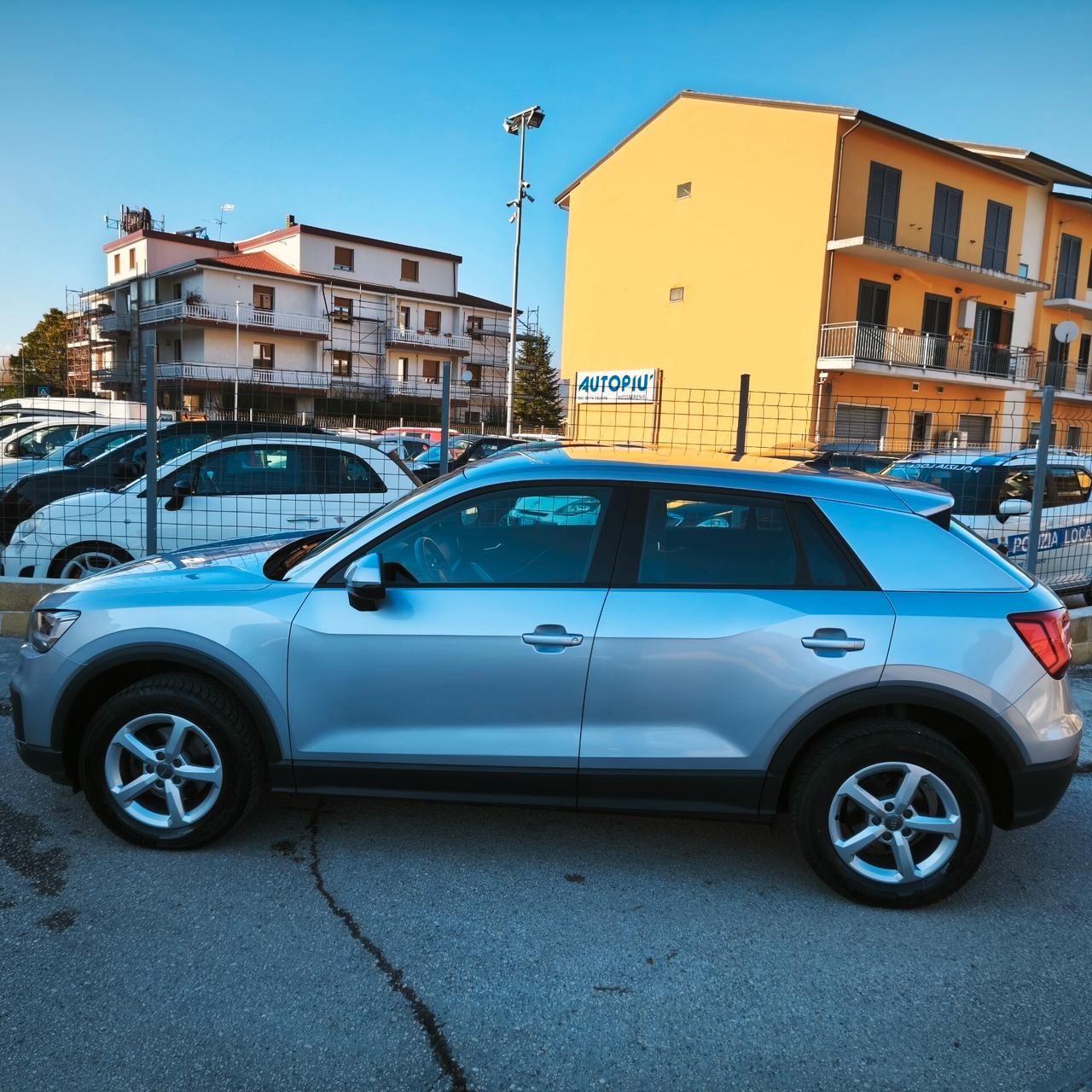 Audi Q2 30 TDI Business E6d