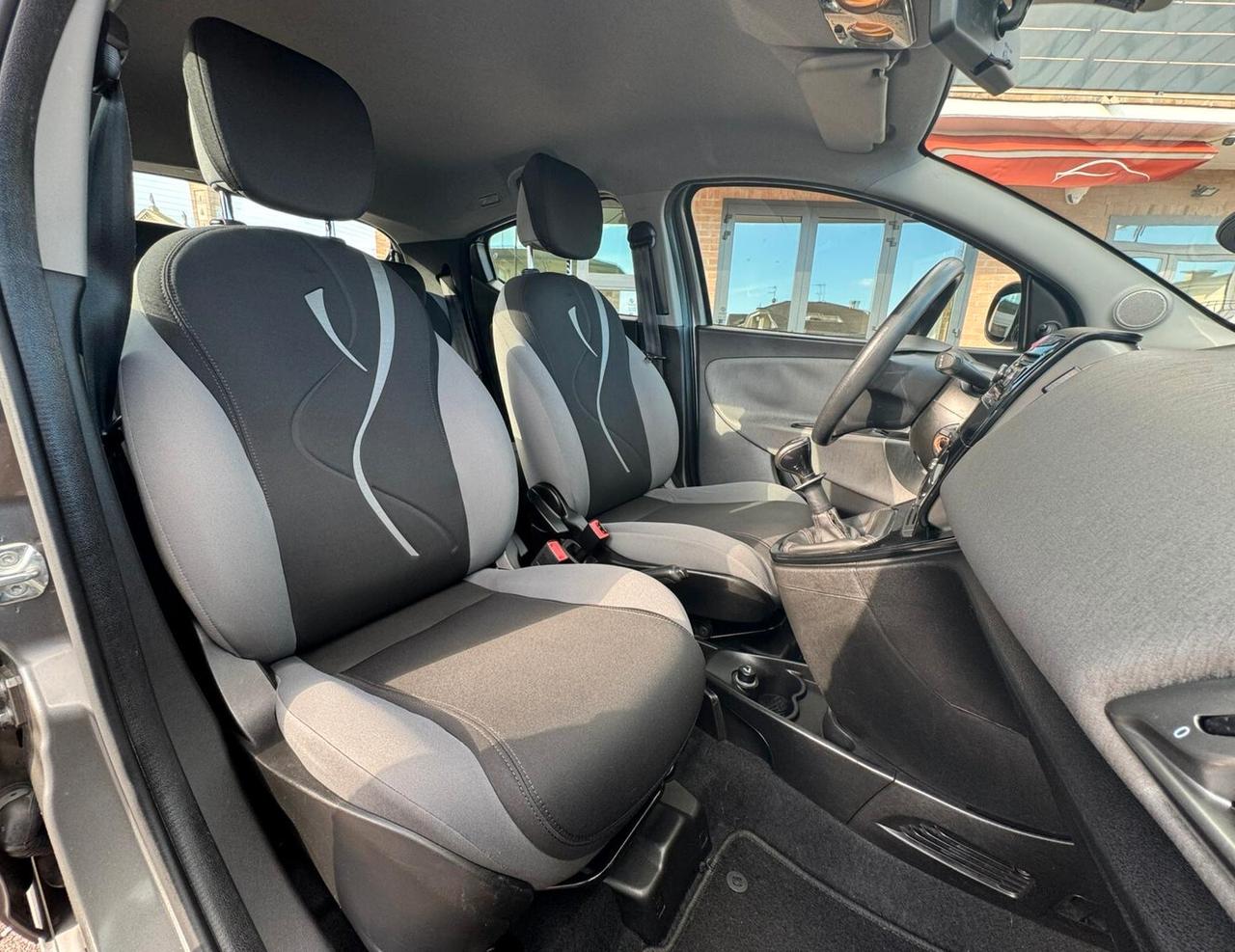 Lancia Ypsilon 1.2 69 CV Silver