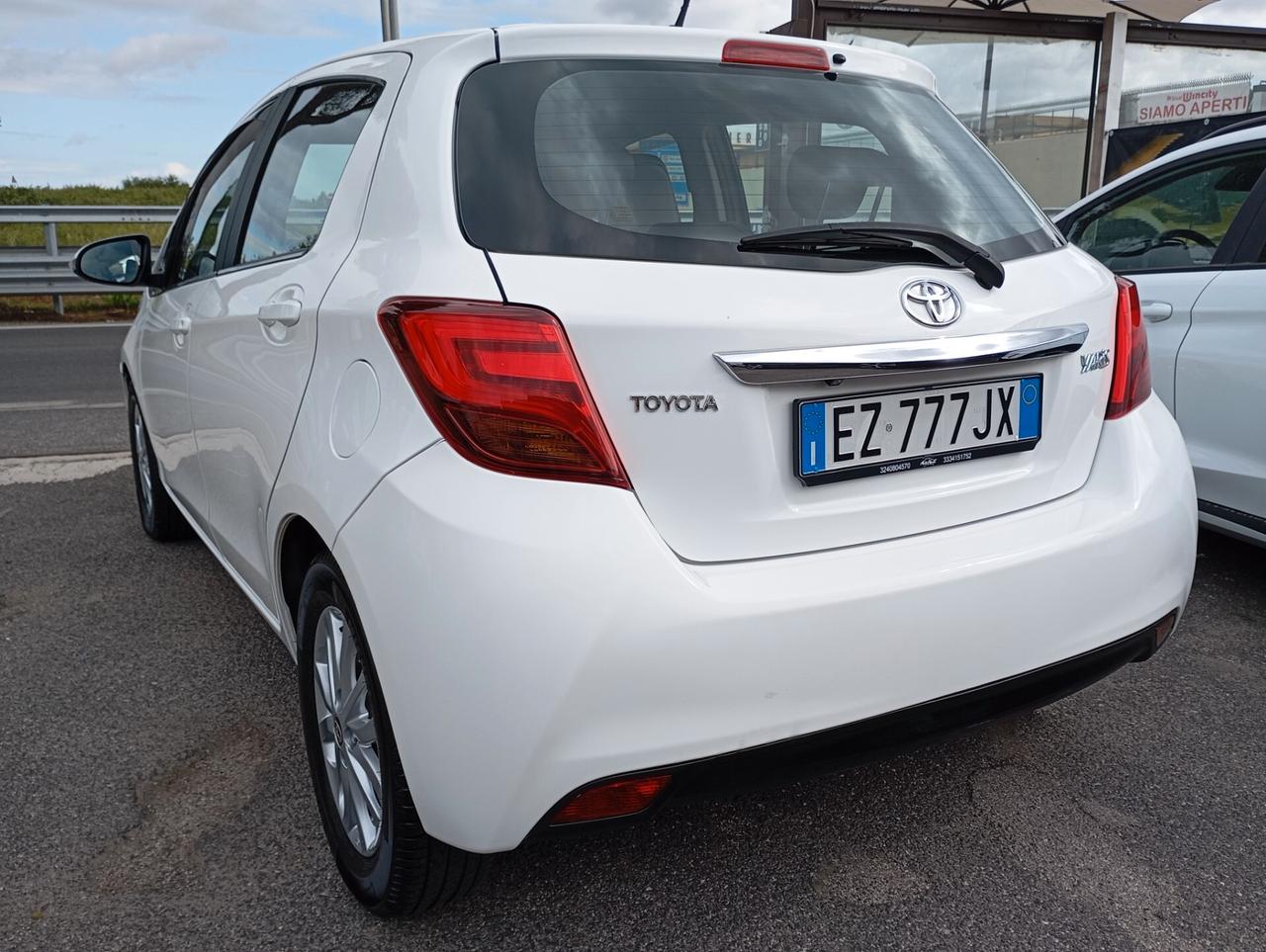 Toyota Yaris 5P 1.4 D-4D Lounge