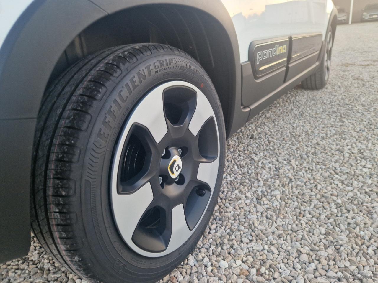 FIAT Pandina 1.0 FireFly 65 CV Hybrid Cross