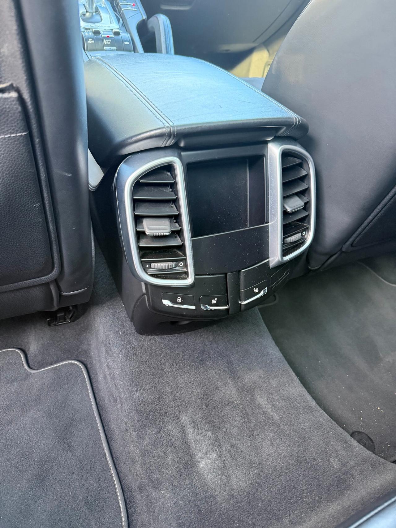 Porsche Cayenne 3.0 Diesel Platinum Edition