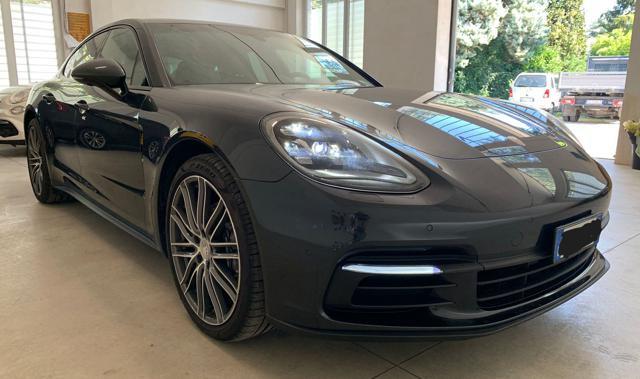 PORSCHE Panamera 3.0