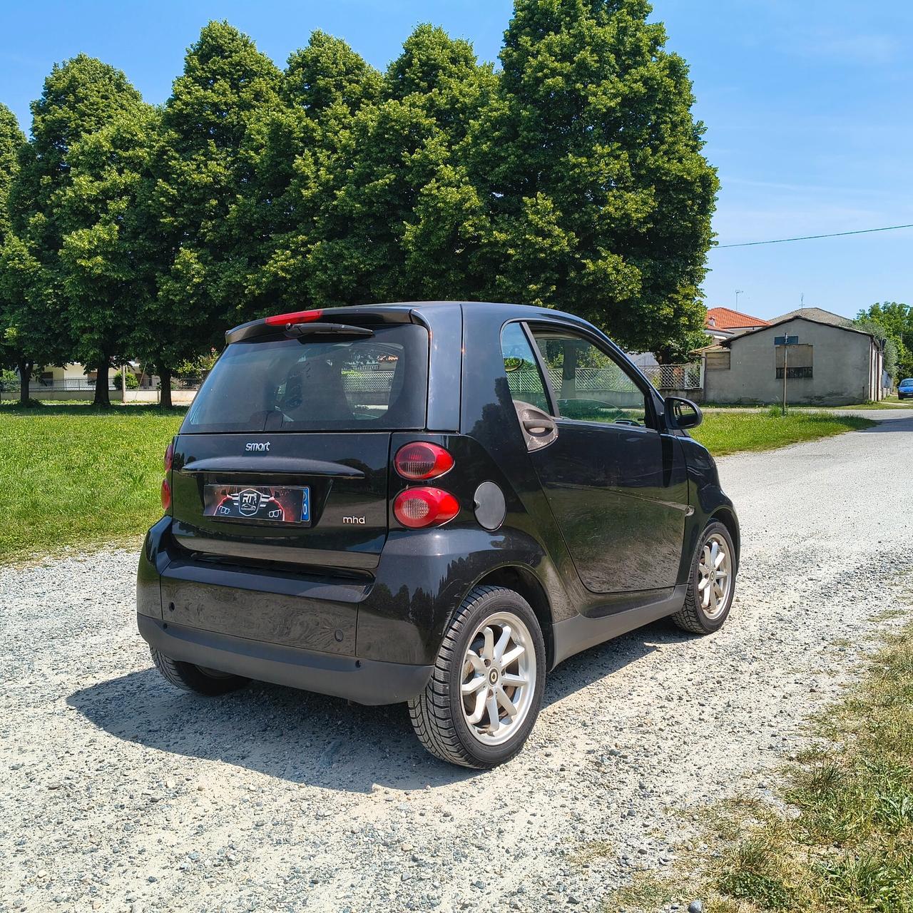 Smart ForTwo 1000 45 kW MHD coupé pure in pronta consegna