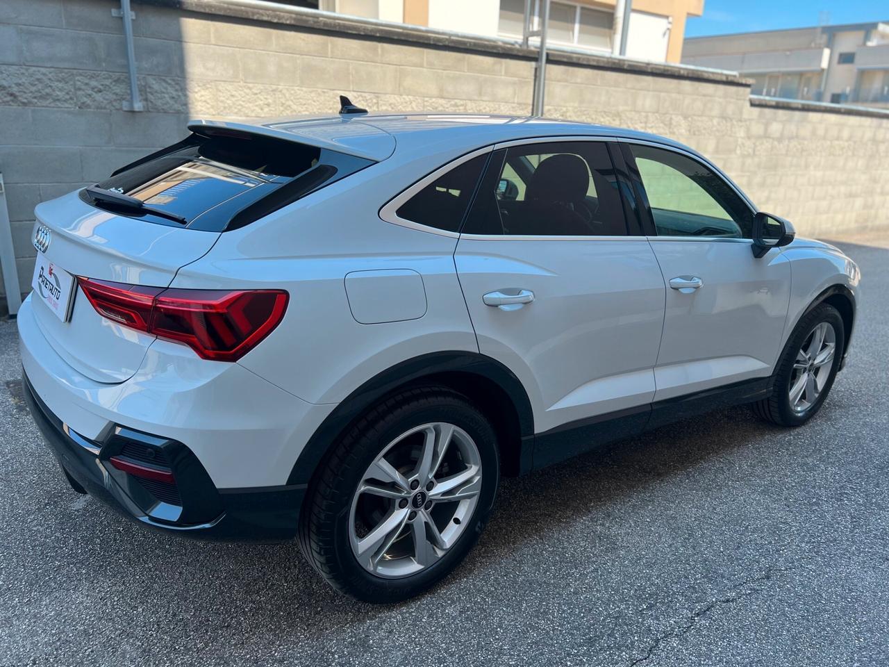 Audi Q3 SPB Sportback 35 2.0 tdi S-TRONIC Business ADVANCED