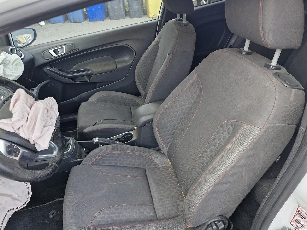 FORD FIESTA SINISTRATA SENZA MOTORE 2017