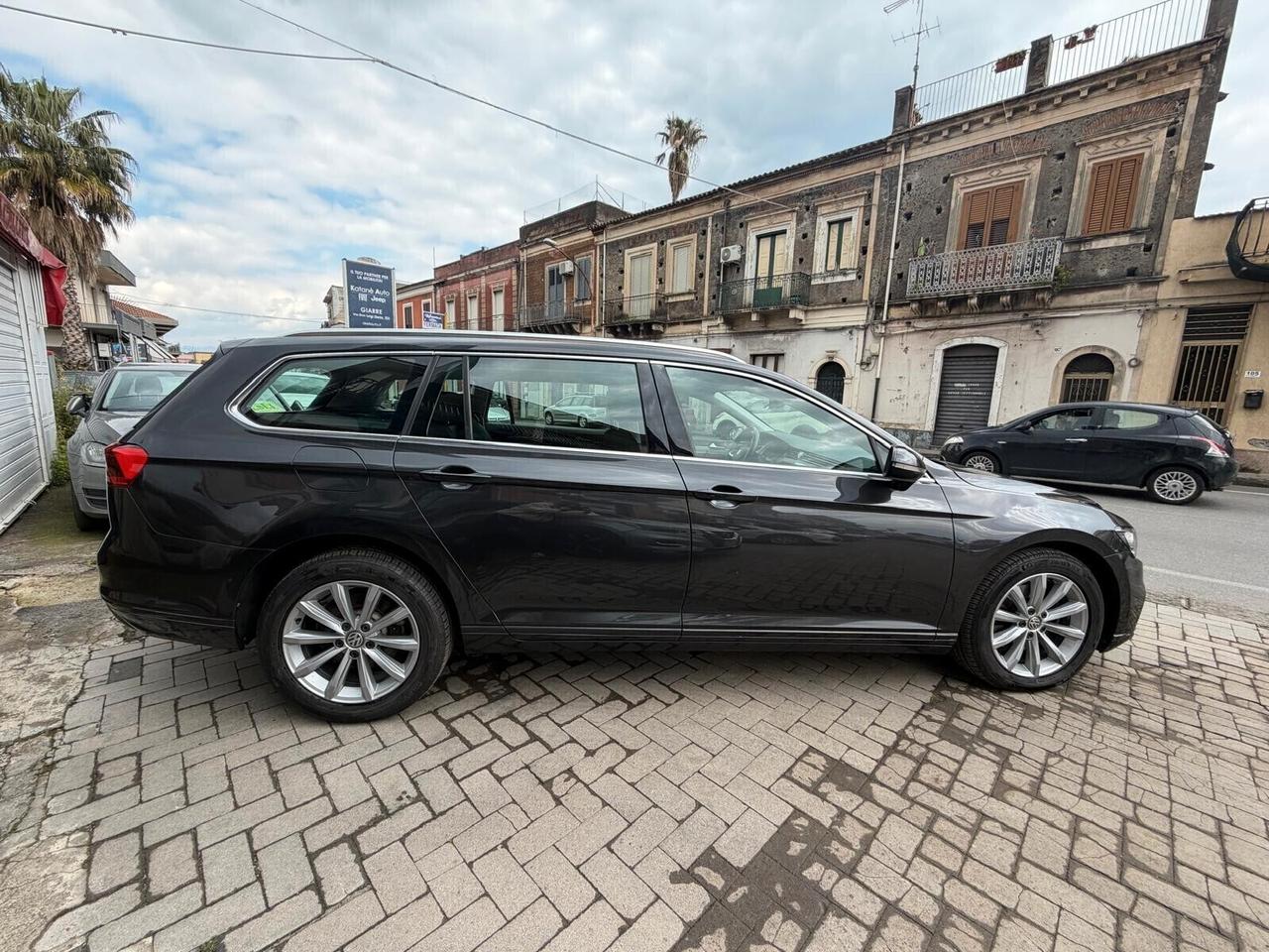 Volkswagen Passat Variant 2.0 TDI DSG Business EVO Full LED