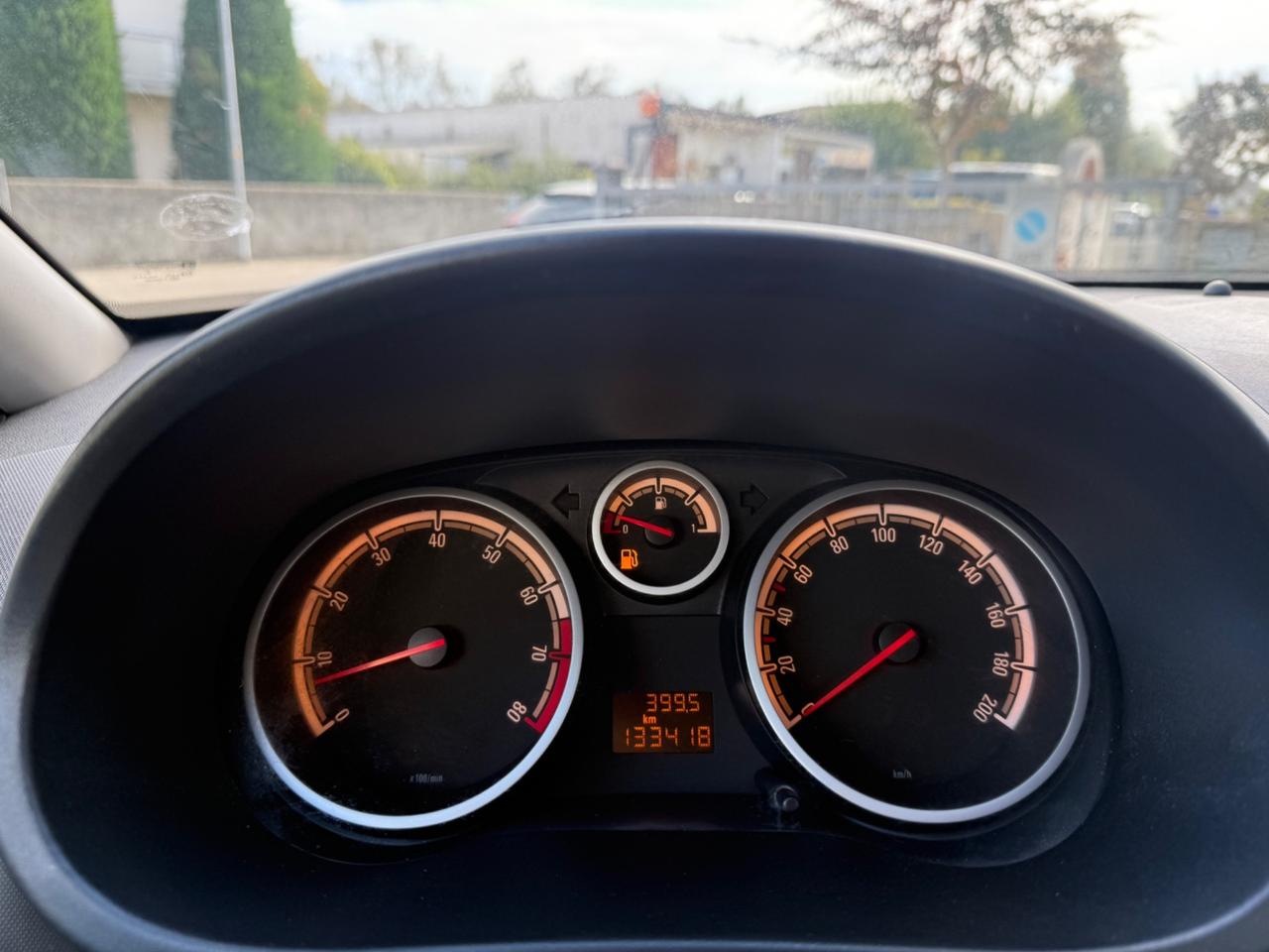 Opel Corsa 1.2 BENZINA POCHI KM 2011 NEOPATENTATI