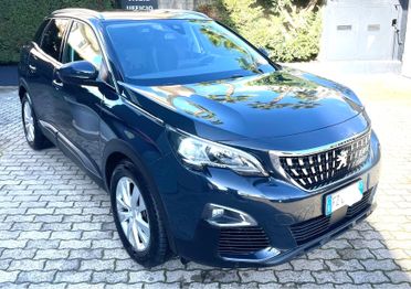 Peugeot 3008 BlueHDi cambio manuale sensori parcheggio ant-vetri privacy