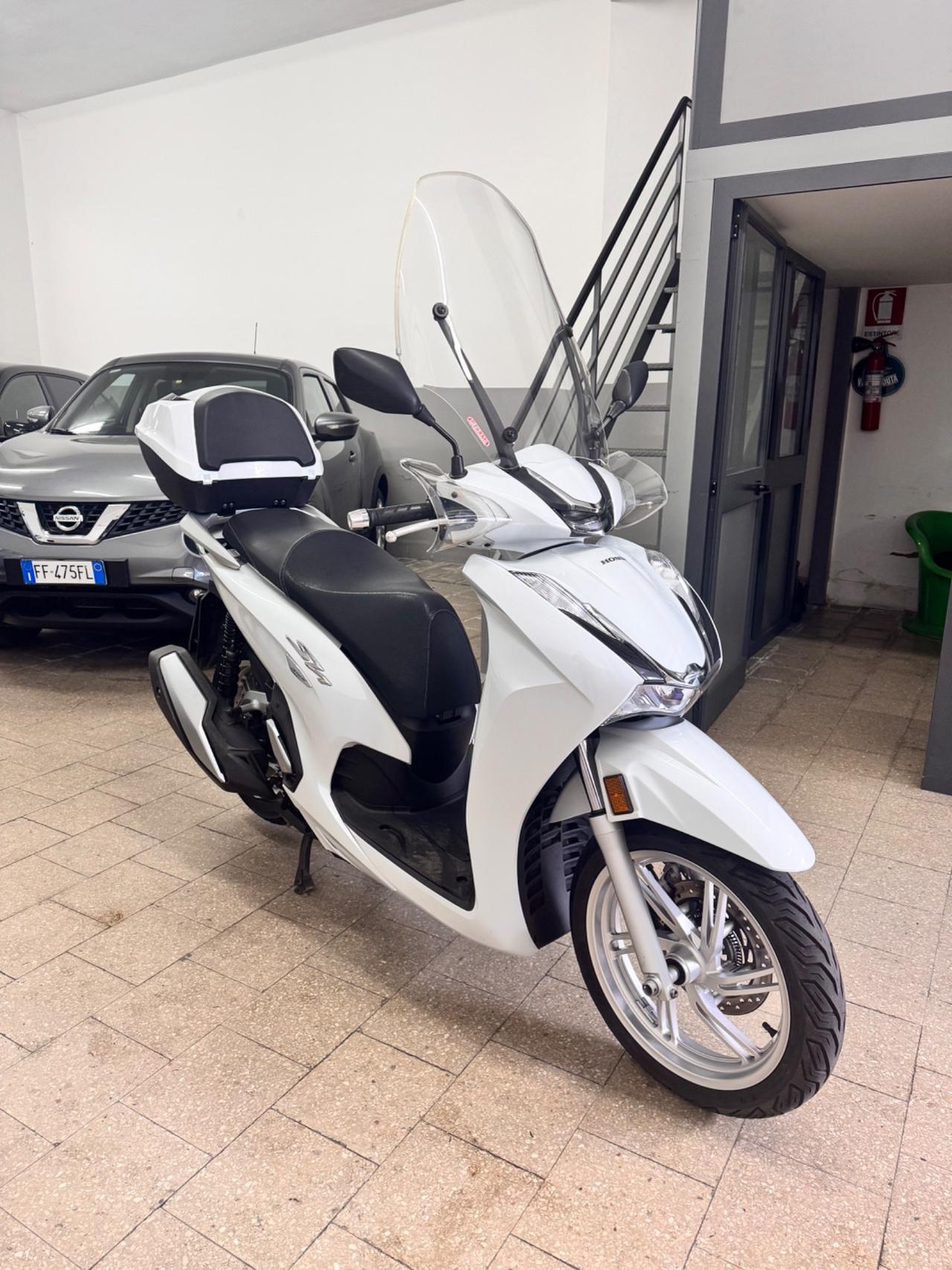 Honda SH 350i ABS 10.000 KM - 10/2022