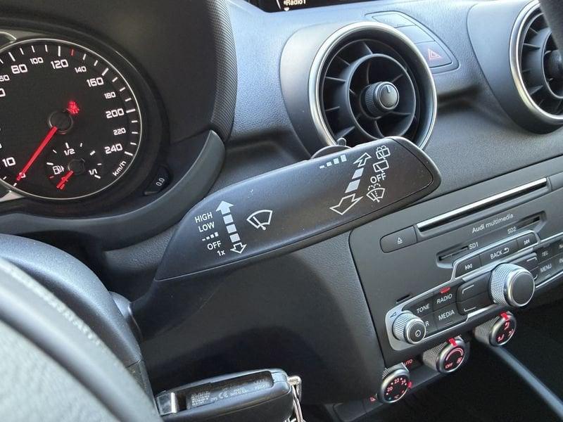 Audi A1 A1 1.0 tfsi ultra 95cv s-tronic DA VETRINA !! IDONEA NEOPATENTATI